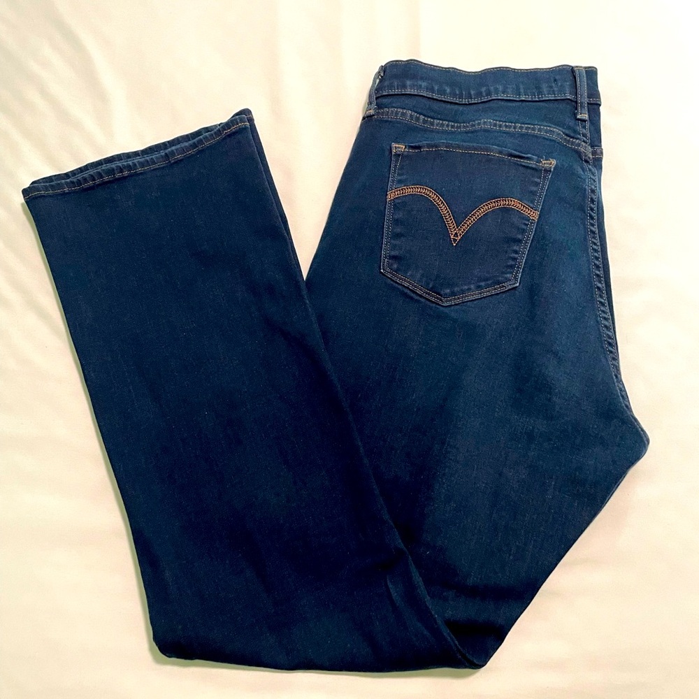 Levi’s Stretch Boot Cut Jean